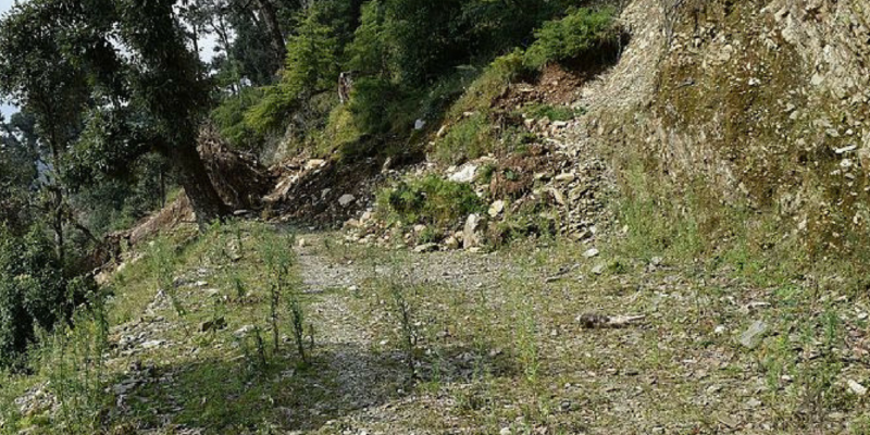 India-landslide-in-May
