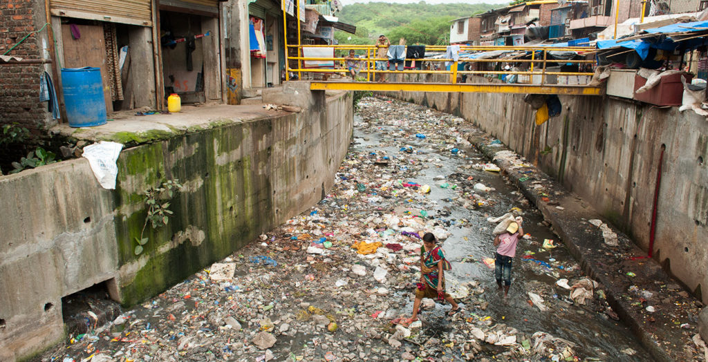 Dirty water in Asia and India that needs sanitation