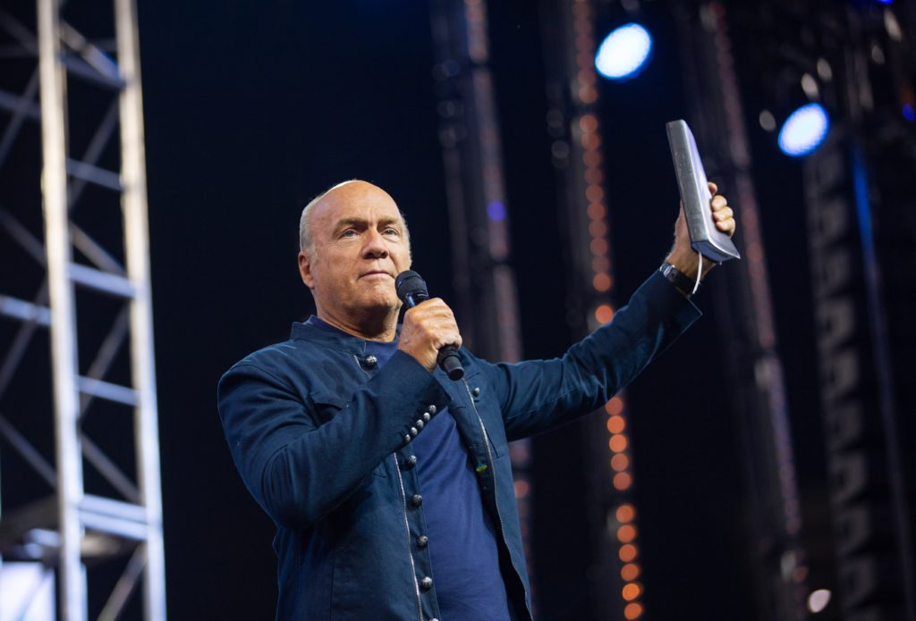 Greg Laurie, senior pastor of Harvest Christian Fellowship of California and Hawaii will host his 30th annual SoCal Harvest Crusade, Aug. 23 – 25.