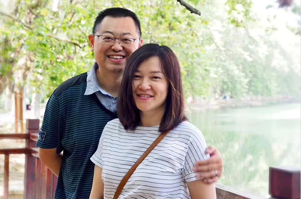 Chengdu authorities sentenced Pastor Wang Yi of Early Rain Covenant Church to nine years in prison this morning, days after his secret trial.