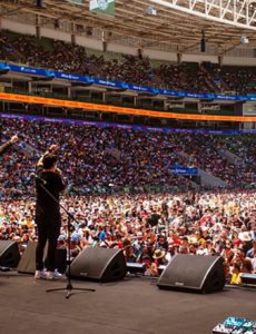 On February 8th 2020, Christ for All Nation's (CfaN) President and Lead Evangelist, Daniel Kolenda, preached at The Send Brazil.