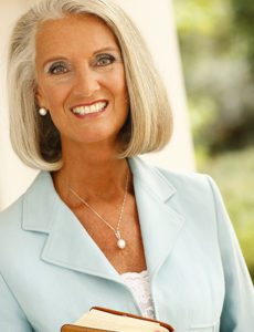 Anne Graham Lotz “calls people to establish a personal relationship with Jesus Christ, then helps them develop & maintain a vibrant faith through His Word.”