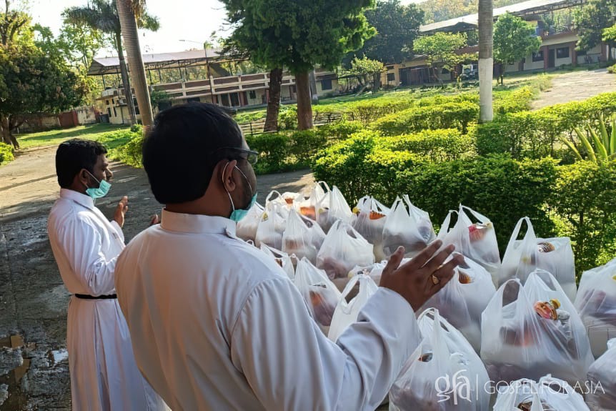 Gospel for Asia founded by Dr. K.P. Yohannan: GFA workers have looked beyond local villages to also reach those on the outskirts of society struggling for food and daily needs due to the pandemic.