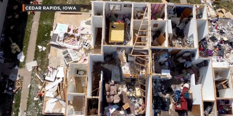 Samaritan's Purse volunteers serve hurting homeowners in Cedar Rapids, Iowa, in Jesus' Name following a devastating windstorm
