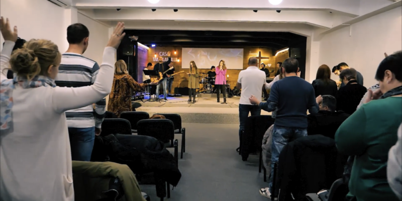 Evening Worship is a project carried out in the Carpenter's House churches in Ocna Mures and Cluj-Napoca in Romania.