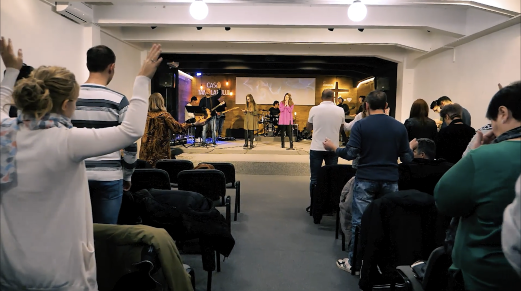 Evening Worship is a project carried out in the Carpenter's House churches in Ocna Mures and Cluj-Napoca in Romania.