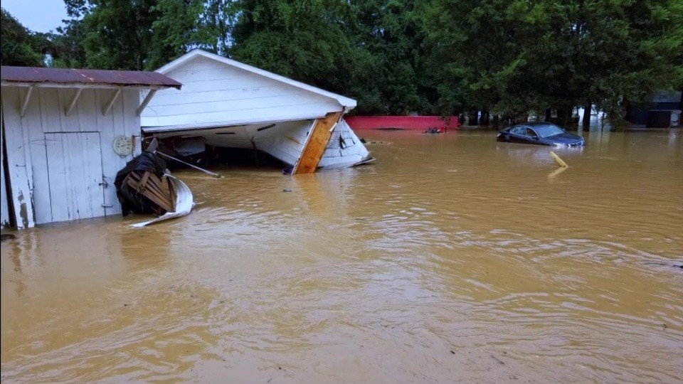 Sharing Christ’s Love With Tennessee Flood Victims