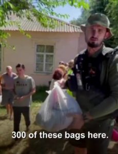 Samaritan’s Purse & Ukraine church partners are delivering needed food baskets to families in the red zone where violent conflict is ongoing