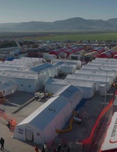 Samaritan’s Purse has airlifted tents to Turkey to provide shelter for displaced families who lost their homes in the recent earthquake.