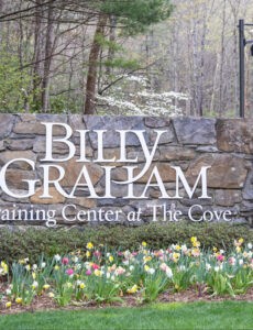 On July 28-30, The Billy Graham Training Center at The Cove in Asheville, will welcome Hispanic Christians for a Spanish-language seminar.