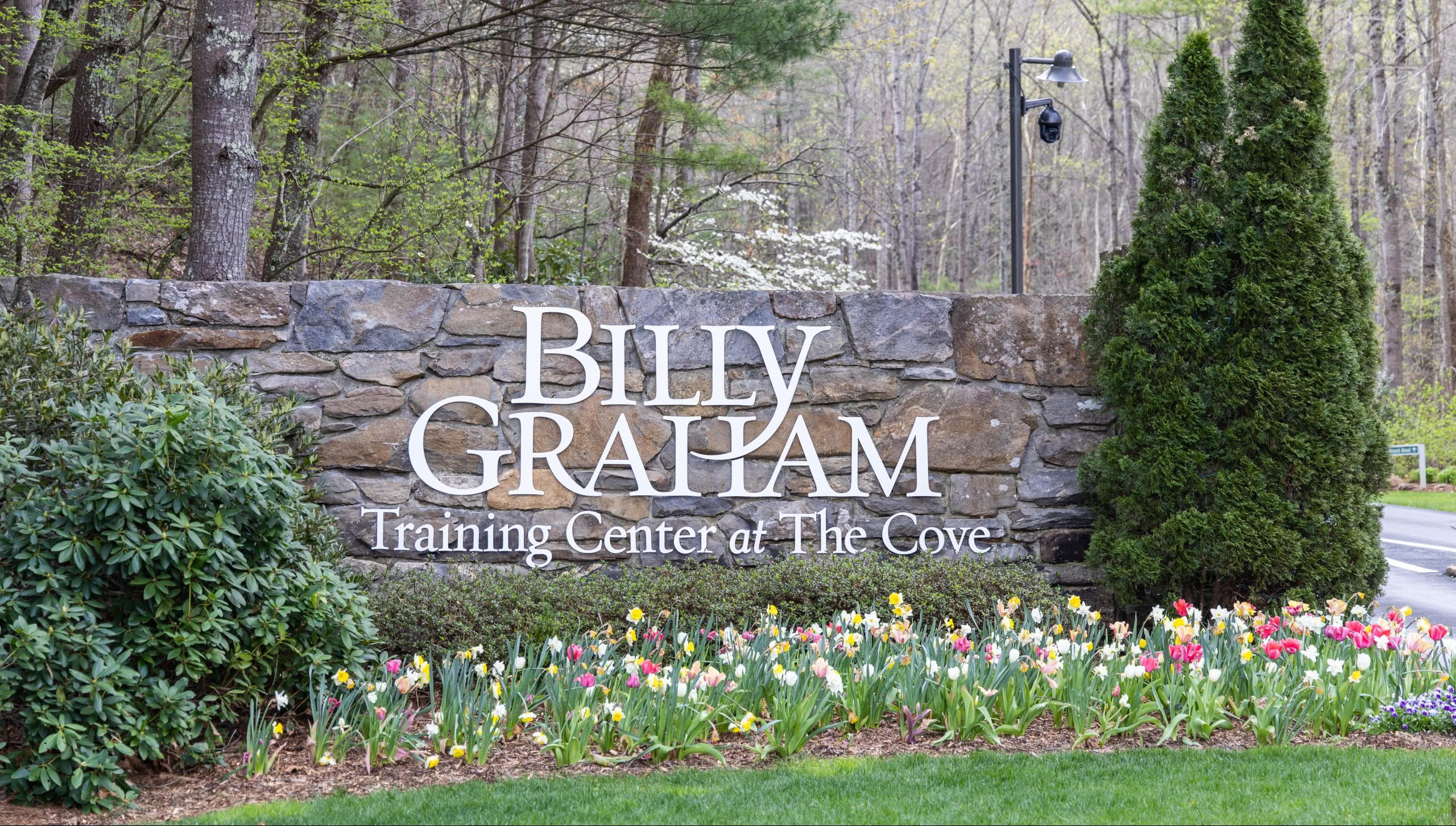 On July 28-30, The Billy Graham Training Center at The Cove in Asheville, will welcome Hispanic Christians for a Spanish-language seminar.
