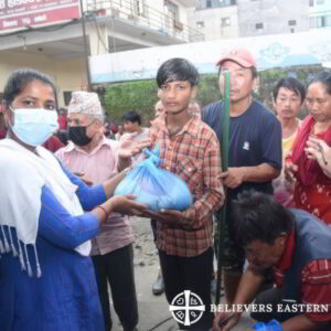 The project organized a flood relief distribution, providing dry ration kits to 550 flood-stricken families.