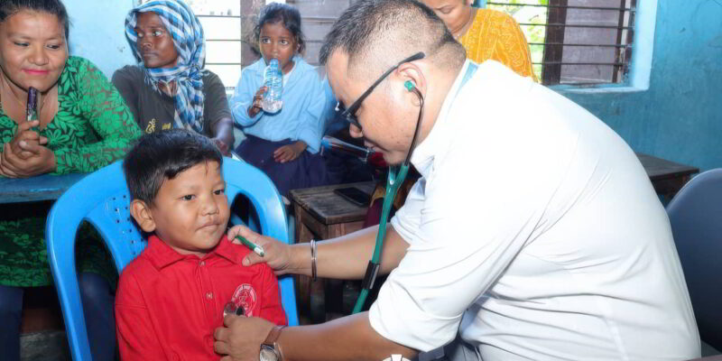 On August 30, 2024, the Hope for Children Birtamod Center successfully organized a free medical camp for children and residents.