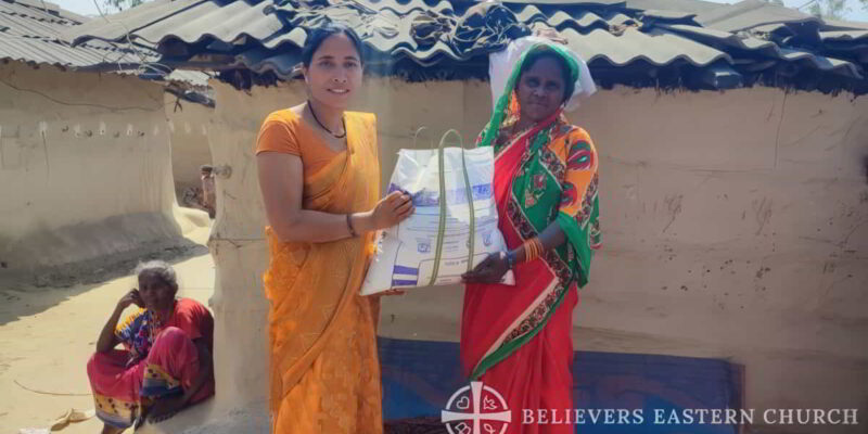 The Women’s Fellowship team in the Rautahat District in Nepal recently reached out to Musahar families with essential ration kits.